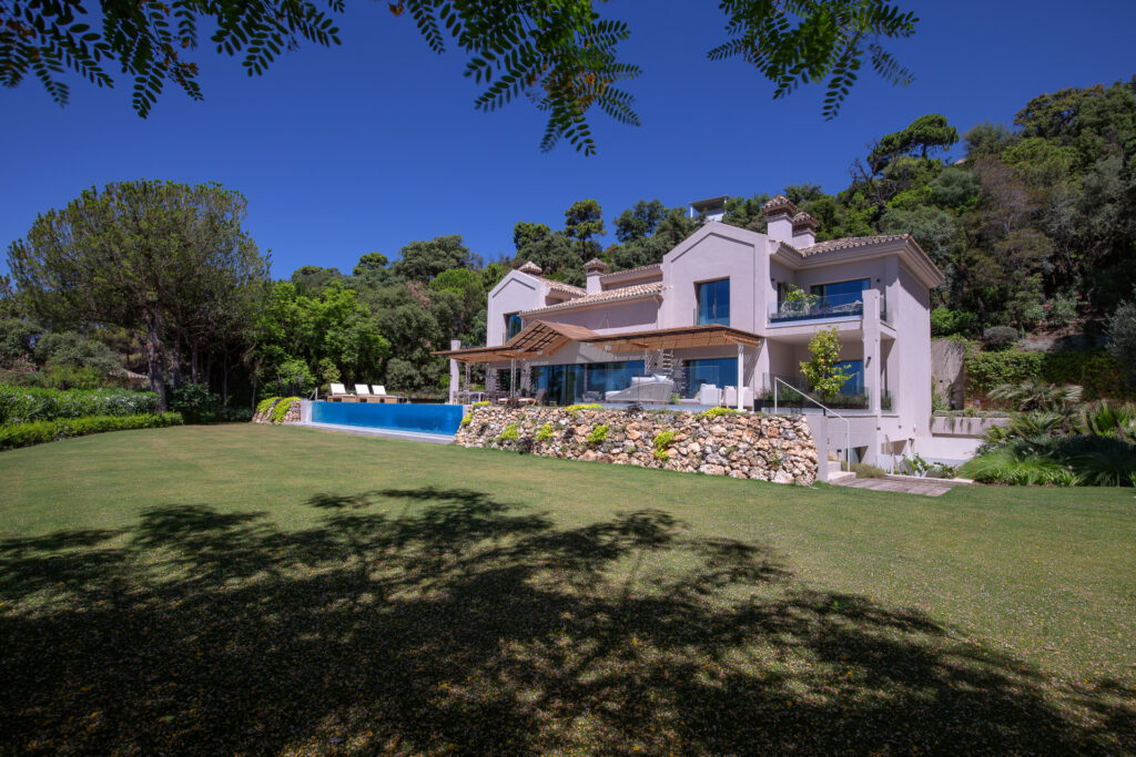 Benahavis villa for sale