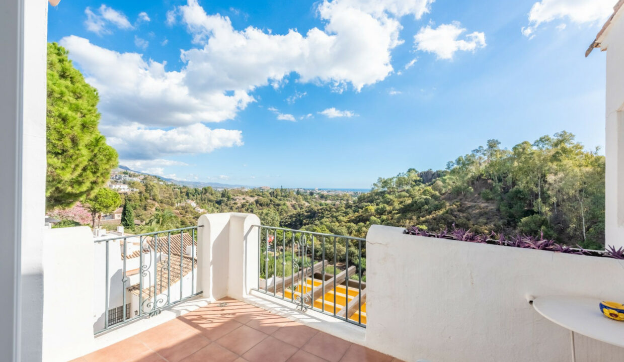 long term rentals casares