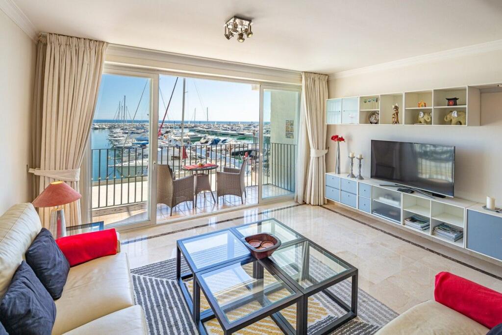 3 bed apartment Puerto Banus Marbella